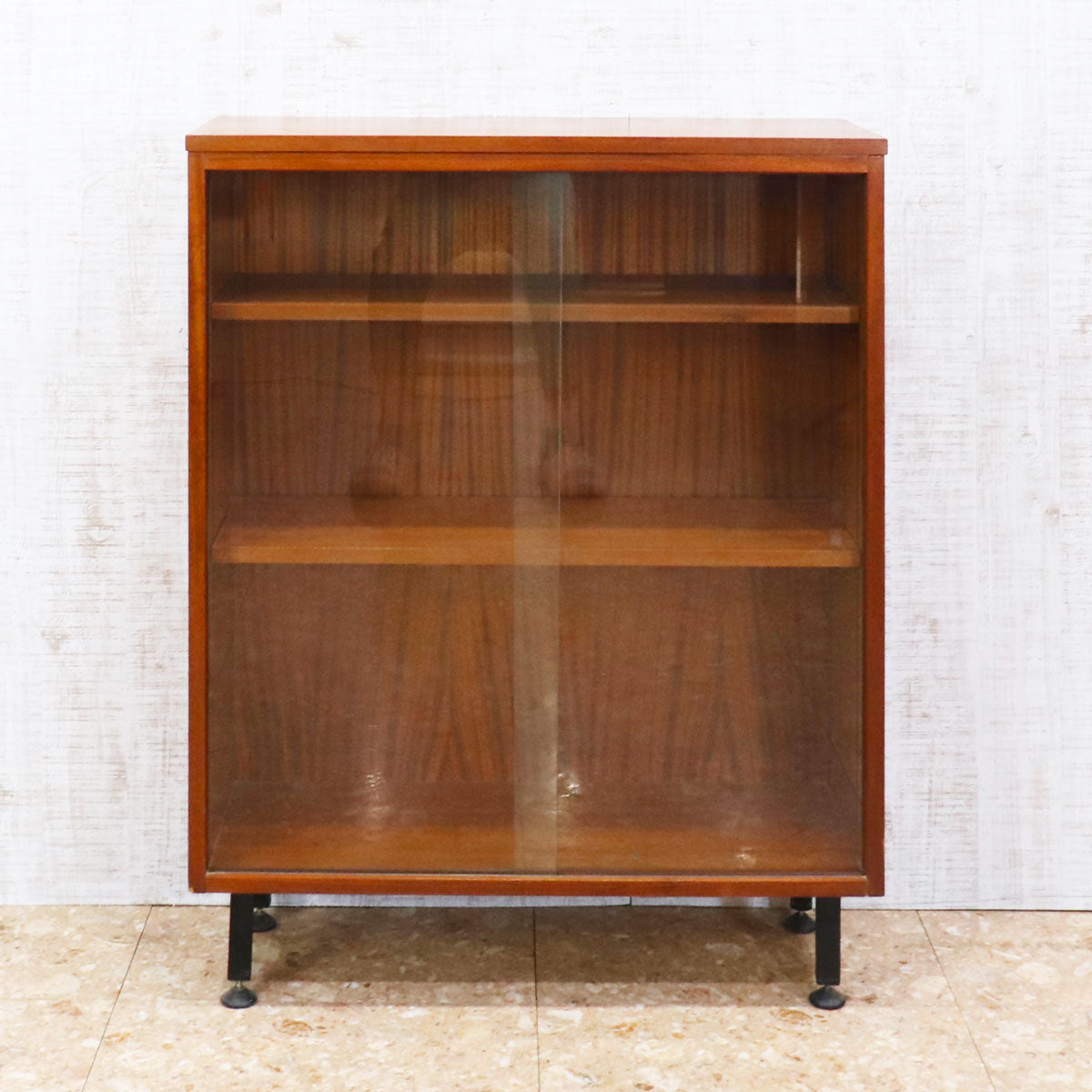 イギリス ヴィンテージ ガラス キャビネット – studio MID