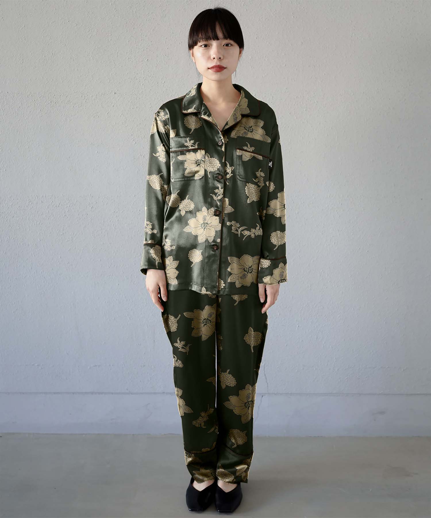 SUBE】洗濯機で洗えるシルクパジャマ 日本製【レディース 長袖上下