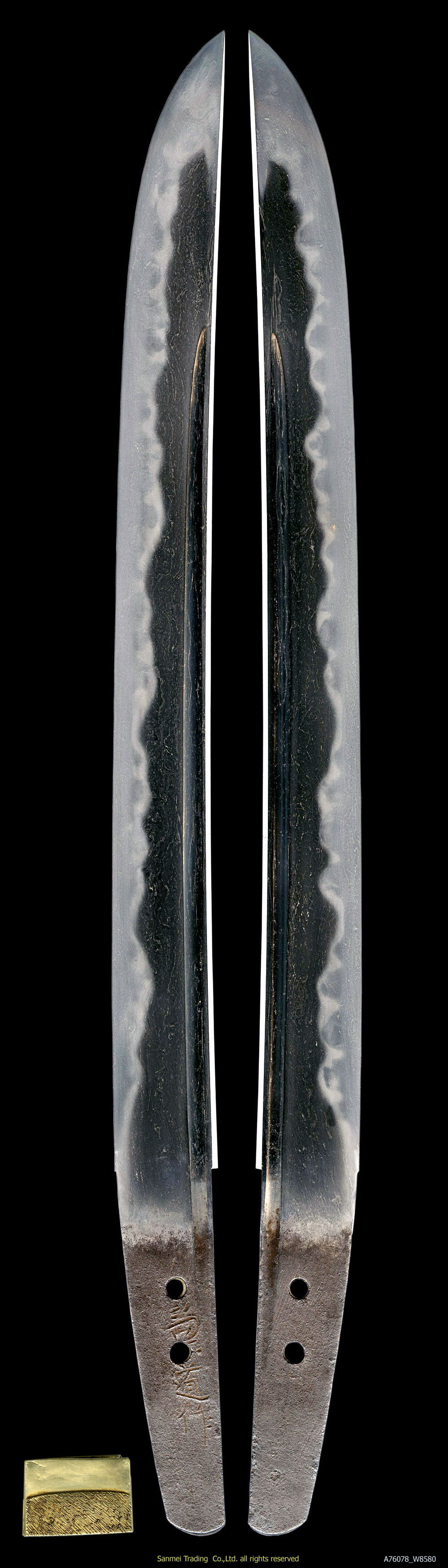 寸延短刀 銘 兼道作 附）黒金籾殻塗鞘腰刀拵