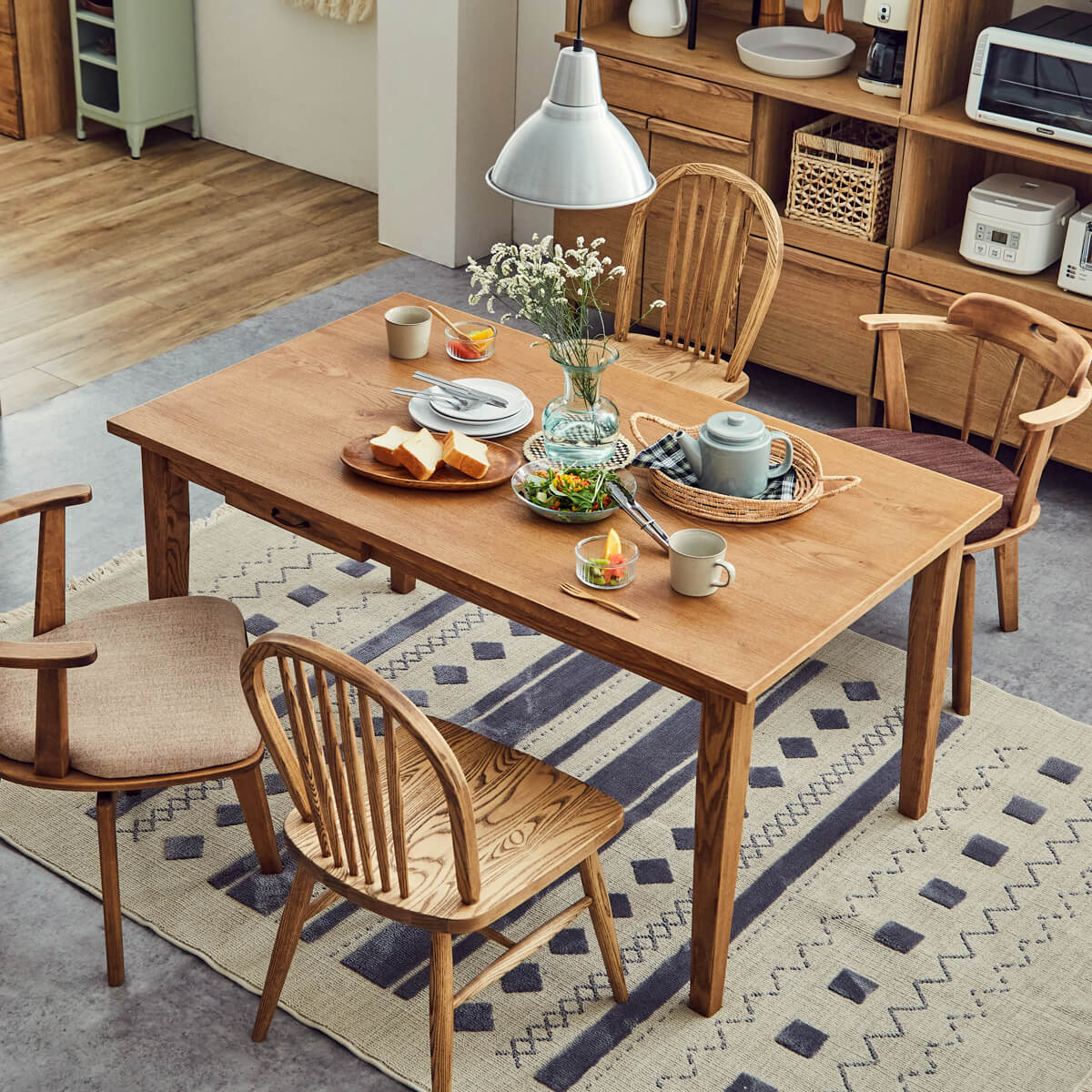 ファッジ ダイニングテーブル