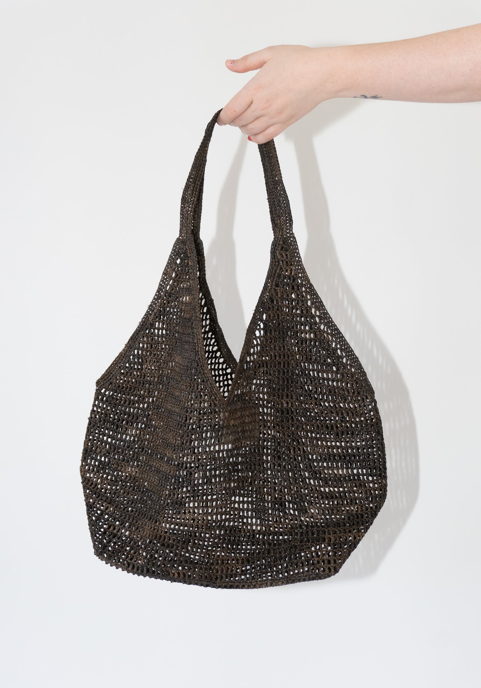 Made in Mada Ombinisoa Bag in Dark Taupe – VESTIGE