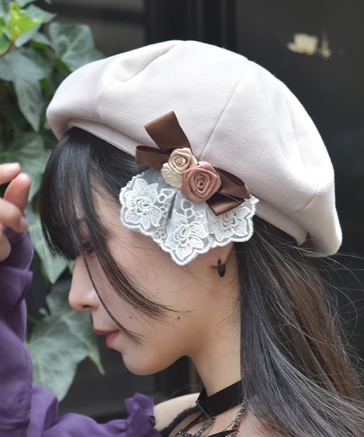 巻きバラブローチ付きベレー | axes femme online shop