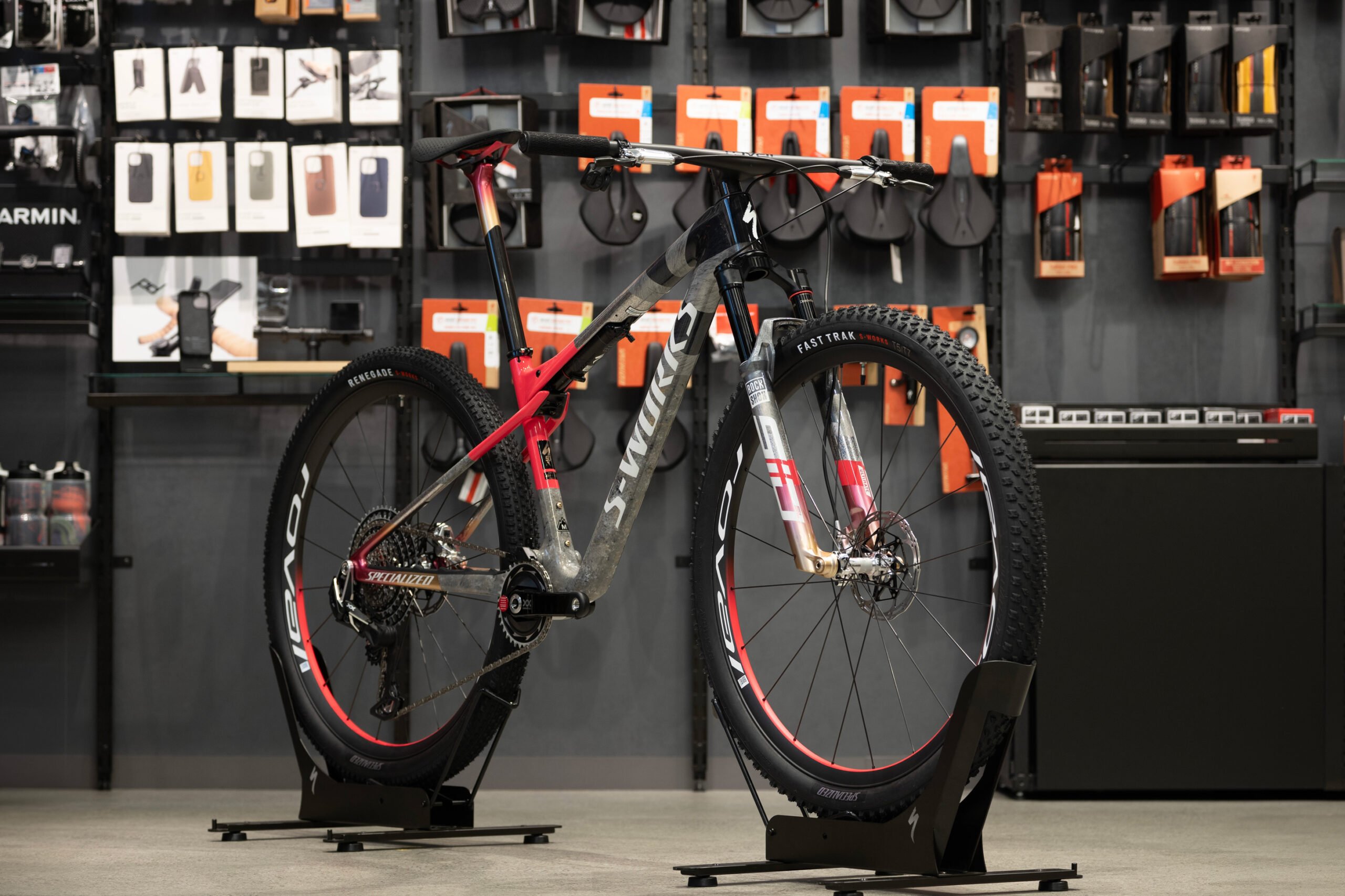 S-Works Epic World Cup LTD - FORWARD 50 COLLECTION実車画像