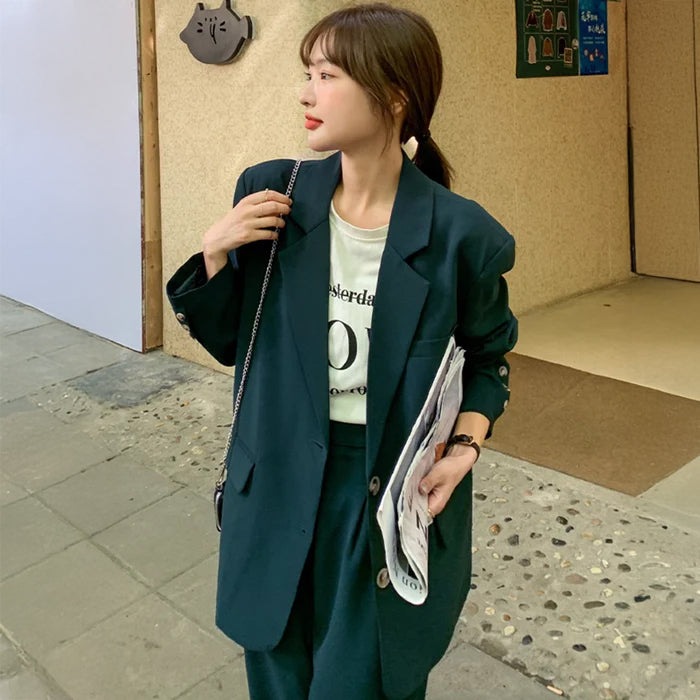 ダークグリーンセットアップスーツ（緑）こなれ感溢れる大人のハンサム