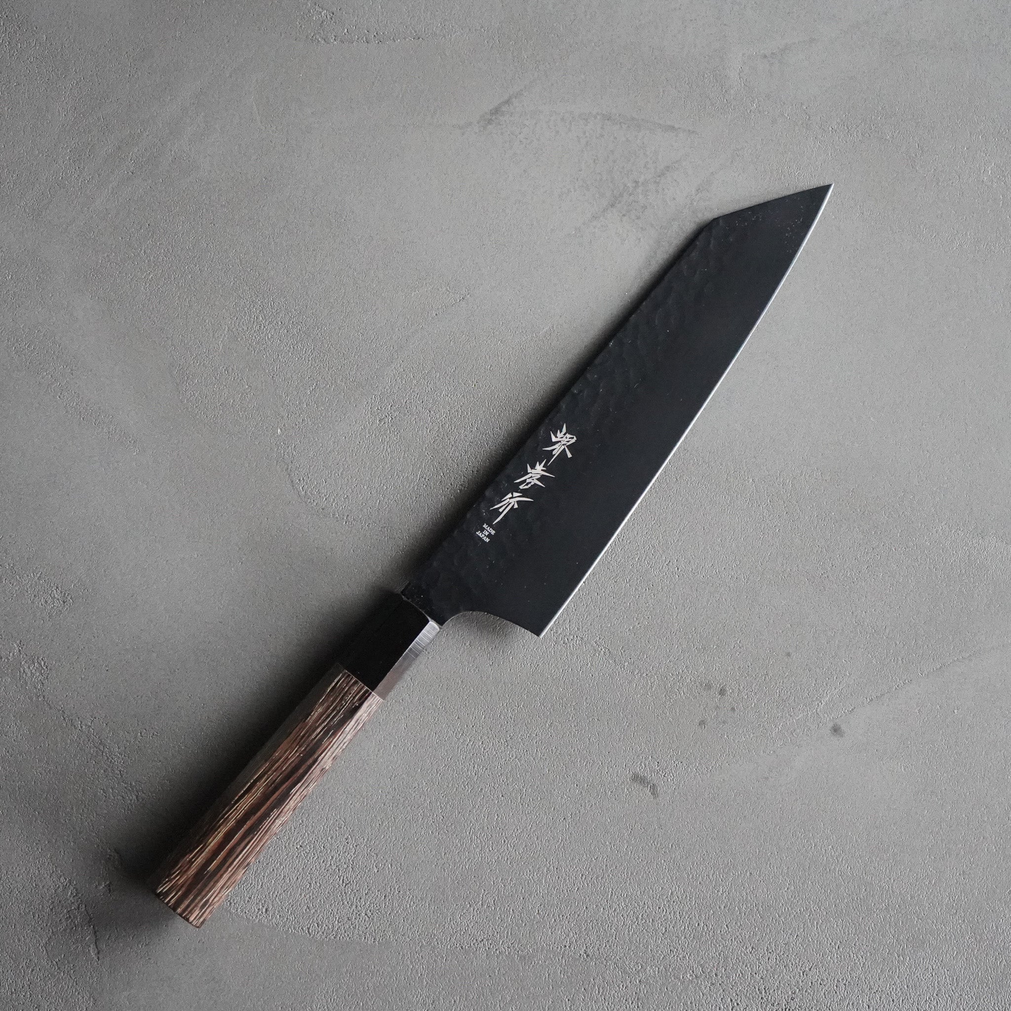 黒影 剣型牛刀 190mm / 堺孝行 - トモエ屋｜厳選された堺孝行の包丁