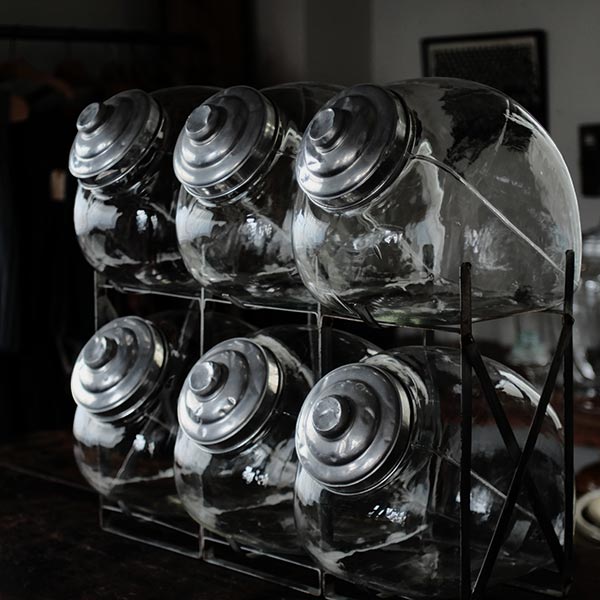 レトロなガラスの6連の猫瓶 – zakka store towi