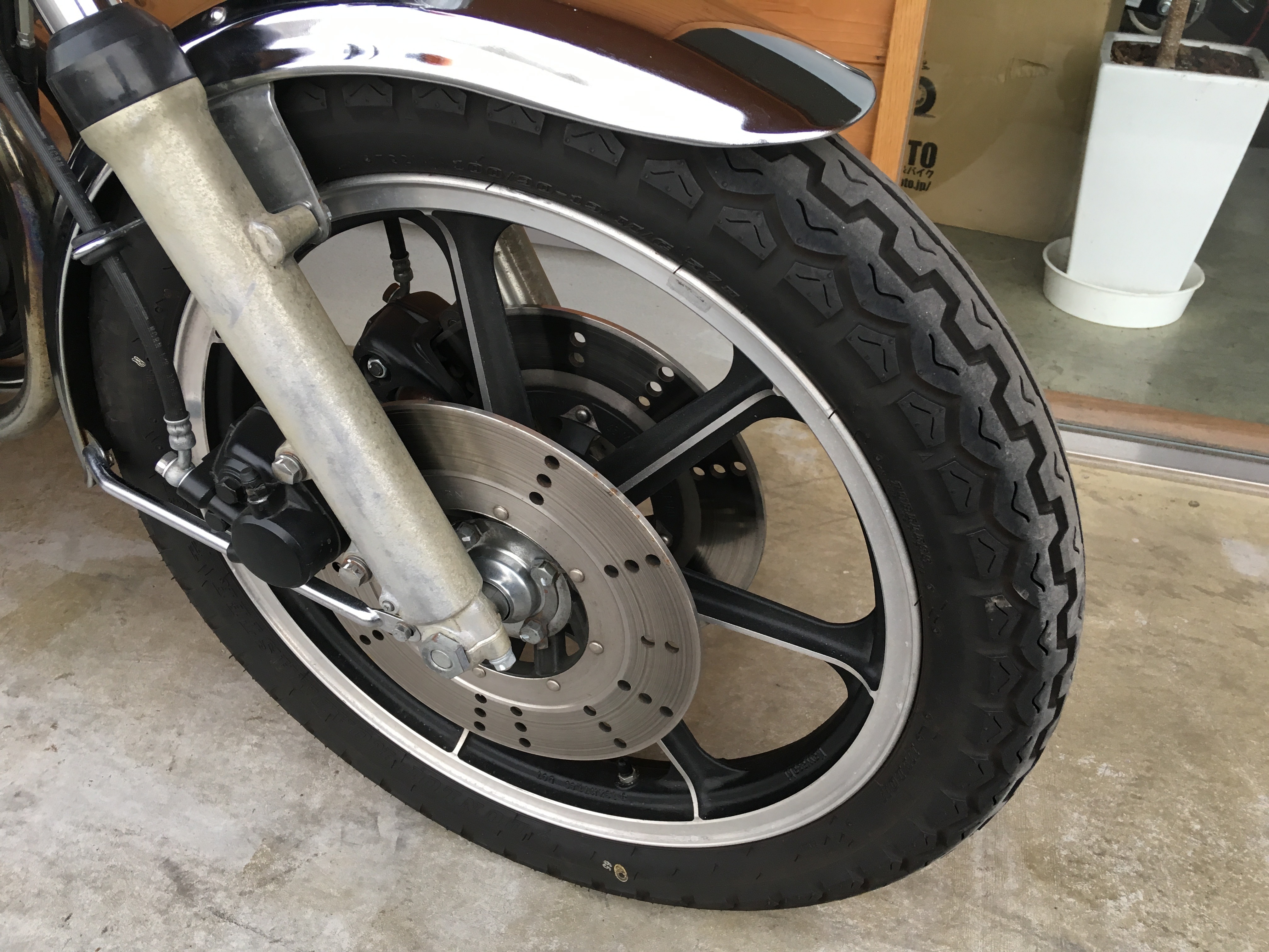 極上特選中古車KZ650 ザッパー入荷の巻き: バイク屋
