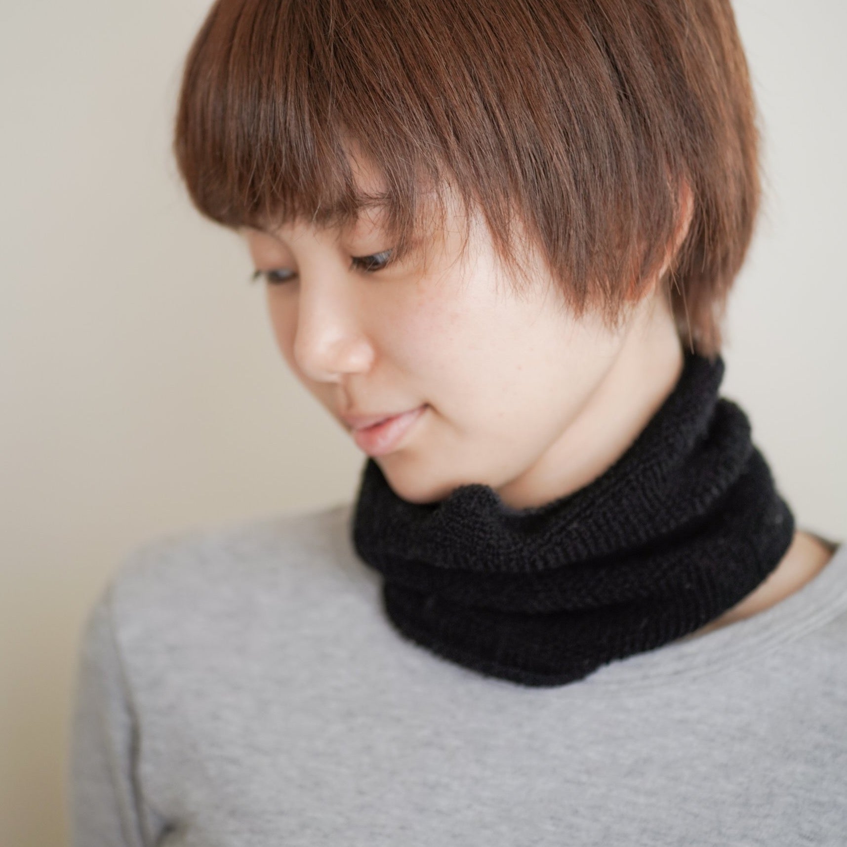 シルク＆ウール ネックウォーマー ブラック（首用） – ゆにわマート