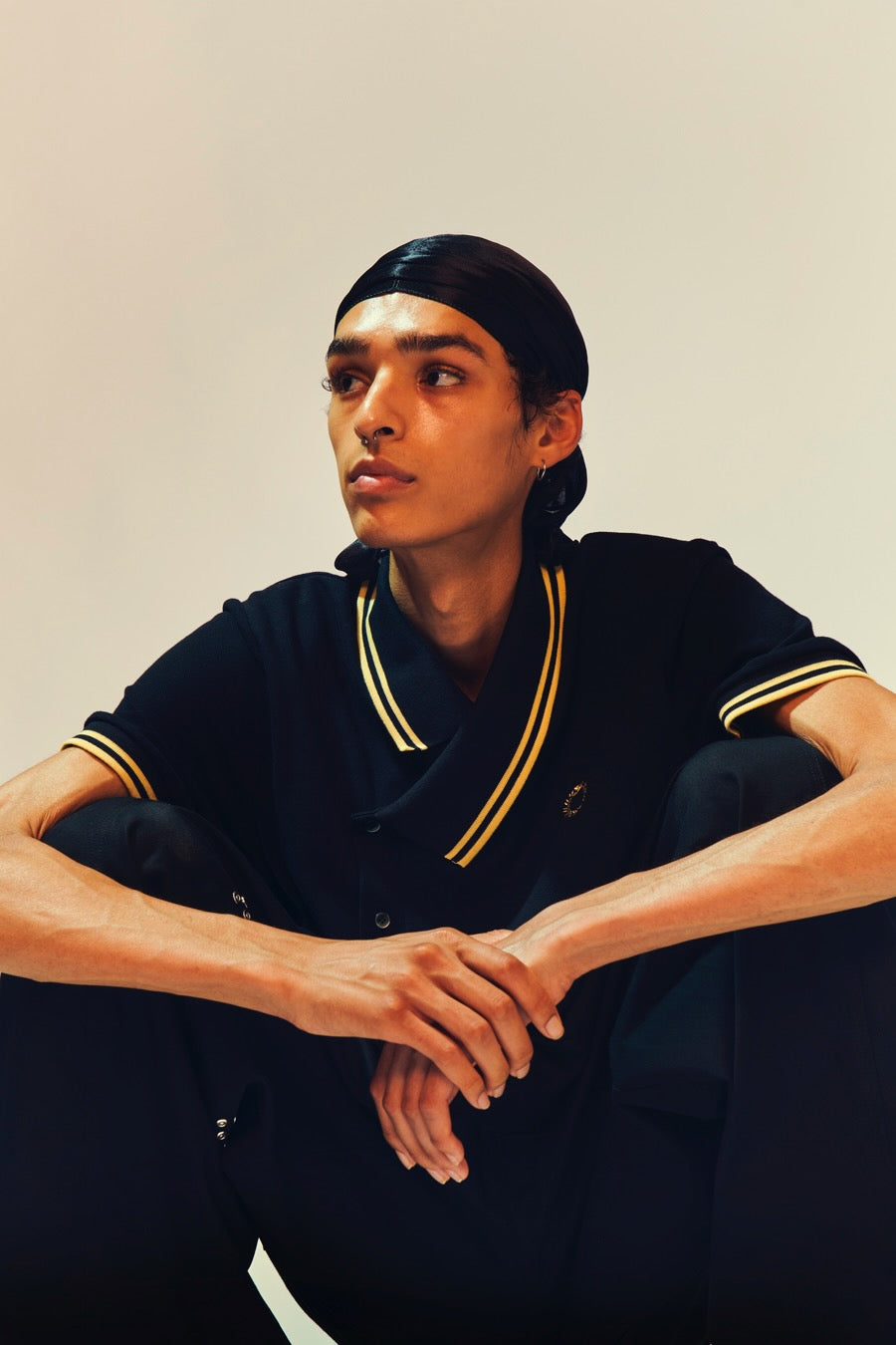 YUKI HASHIMOTO(ユウキハシモト)のY NECK POLO SHIRTS BLACKの通販