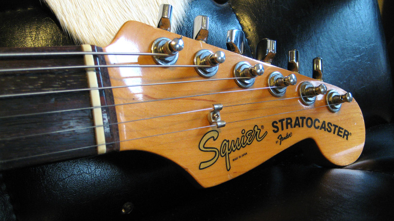 squier SST-30 (romeoBlog)