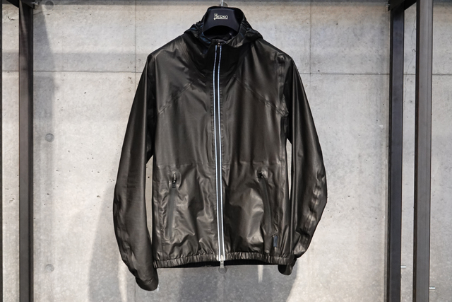 お花見には贅沢すぎ？超ハイテク極薄HERNOをご紹介。 - Jedia