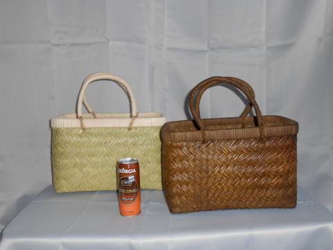 鳥越竹細工」市場かご