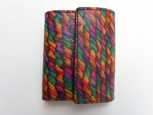 MAGNET-マグネット- 特許取得！スキモレザー使用の3つ折りコンパクト