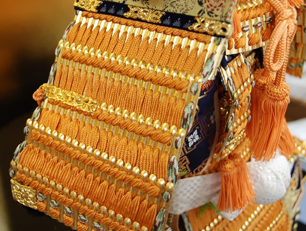 豊泉作 参分の壱（13号） 緋縅 鎧飾｜五月人形・雛人形なら人形の和光