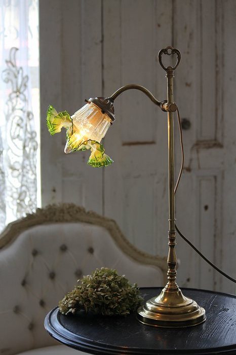 フランスアンティーク照明／グリーンオパーリンガラスシェードの