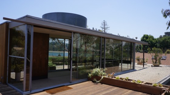 カリフォルニアミッドセンチュリーを支えたノイトラのシルバーレイクの