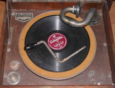 ビクター／ビクトローラ J1-71卓上蓄音機