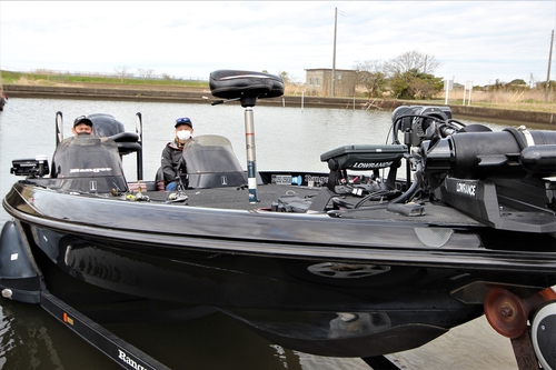 レンジャー522DVXを納艇致しました。 - HEARTS MARINE