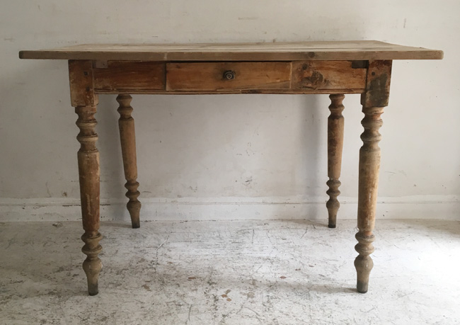 フランスアンティークデスク(PB1) (ta024-050)<Font Color=