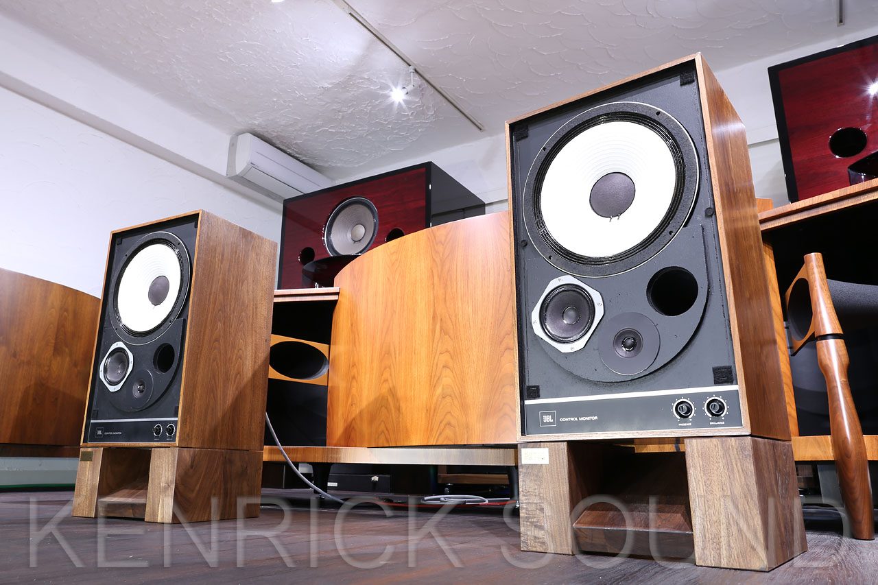 JBL 4310WX シリーズ唯一のオールアルニコ ウォールナットモデル