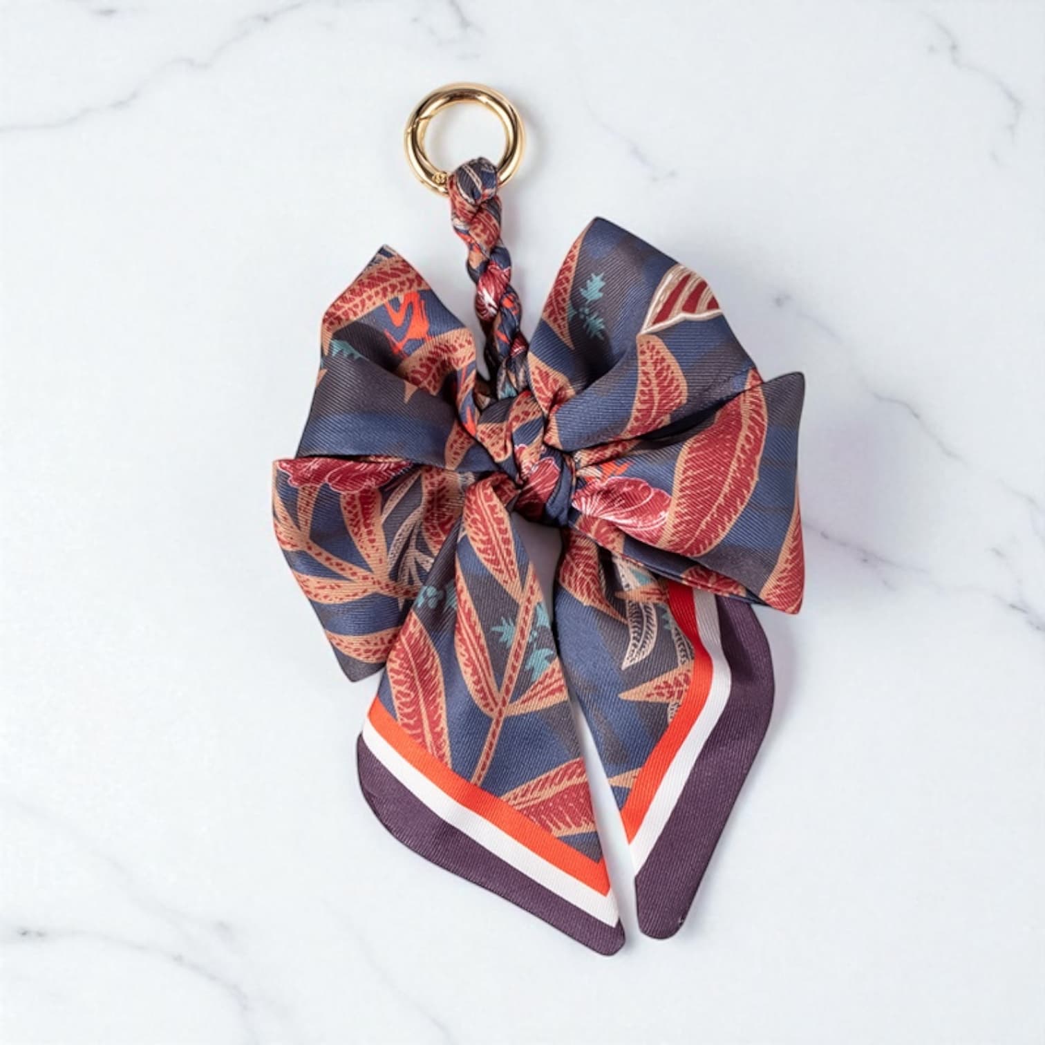 リボンスカーフチャーム バッグアクセサリー 13色展開 ギフトにも最適