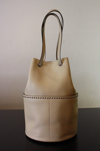 J&M DAVIDSON 1428N MINI DAISY WITH STUDSバッグ（ベージュ） 商品詳細