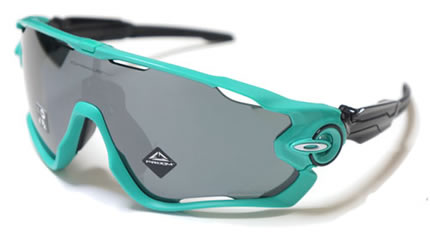 JAWBREAKER(ジョウブレイカー)Asia Fit OAKLEY。