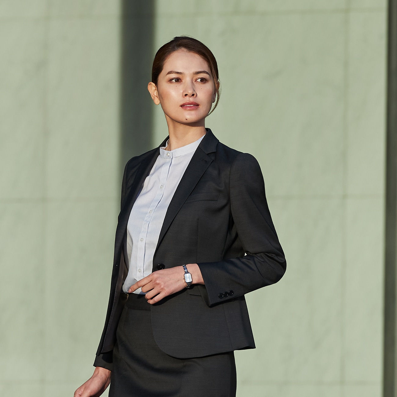 アウトレット]プレミアムストレッチセットアップ ORIHICA LUXE REDA