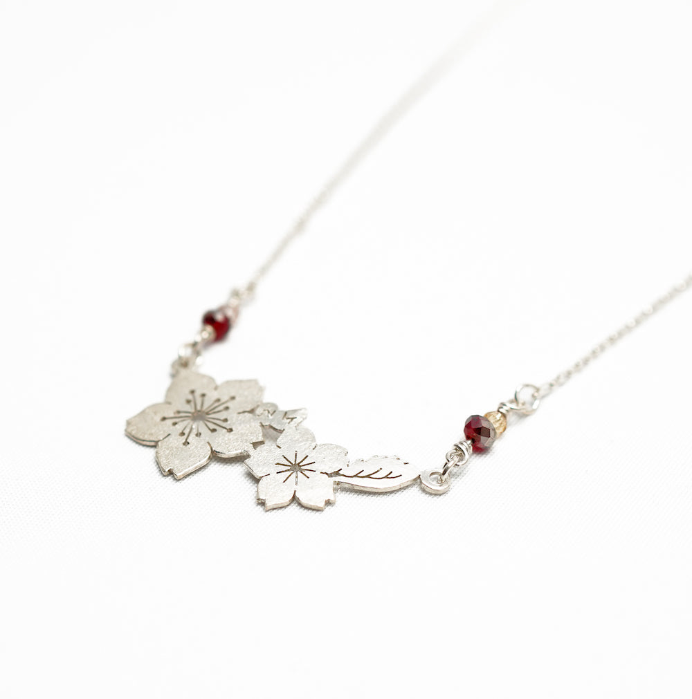 純銀 ネックレス 桜 – かざりや 鐐 - KAZARIYA RYO KYOTO JAPAN -