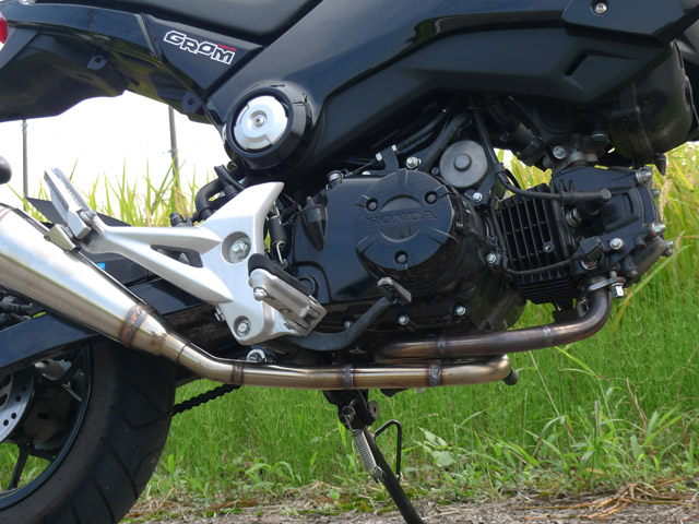 GROM | 忠さんが陣頭指揮をとってマフラーを開発していく実際のストーリー
