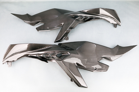 Ninja ZX-25R (2020-) タンクサイドカバーSPL --