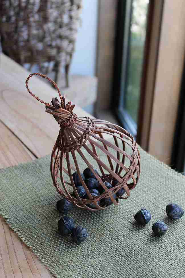 山葡萄すみカゴ くるみ炭入り 商品詳細｜山葡萄かごバック・猫の