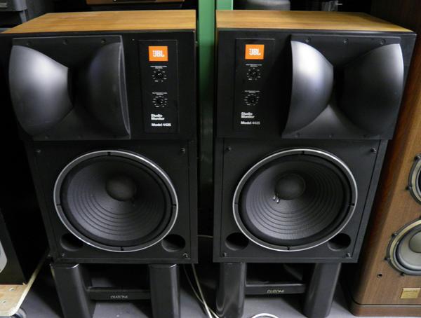 JBL 4425 スピーカーシステム 台付き