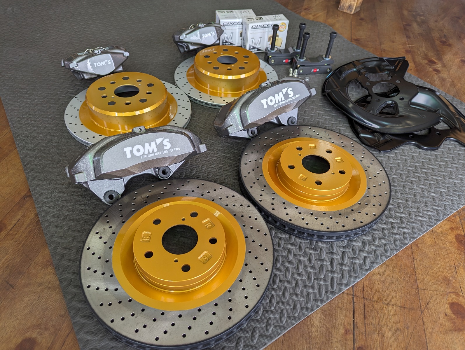 クラウンアスリートARS210用BIGキャリパーKIT装着 ブレーキ移植