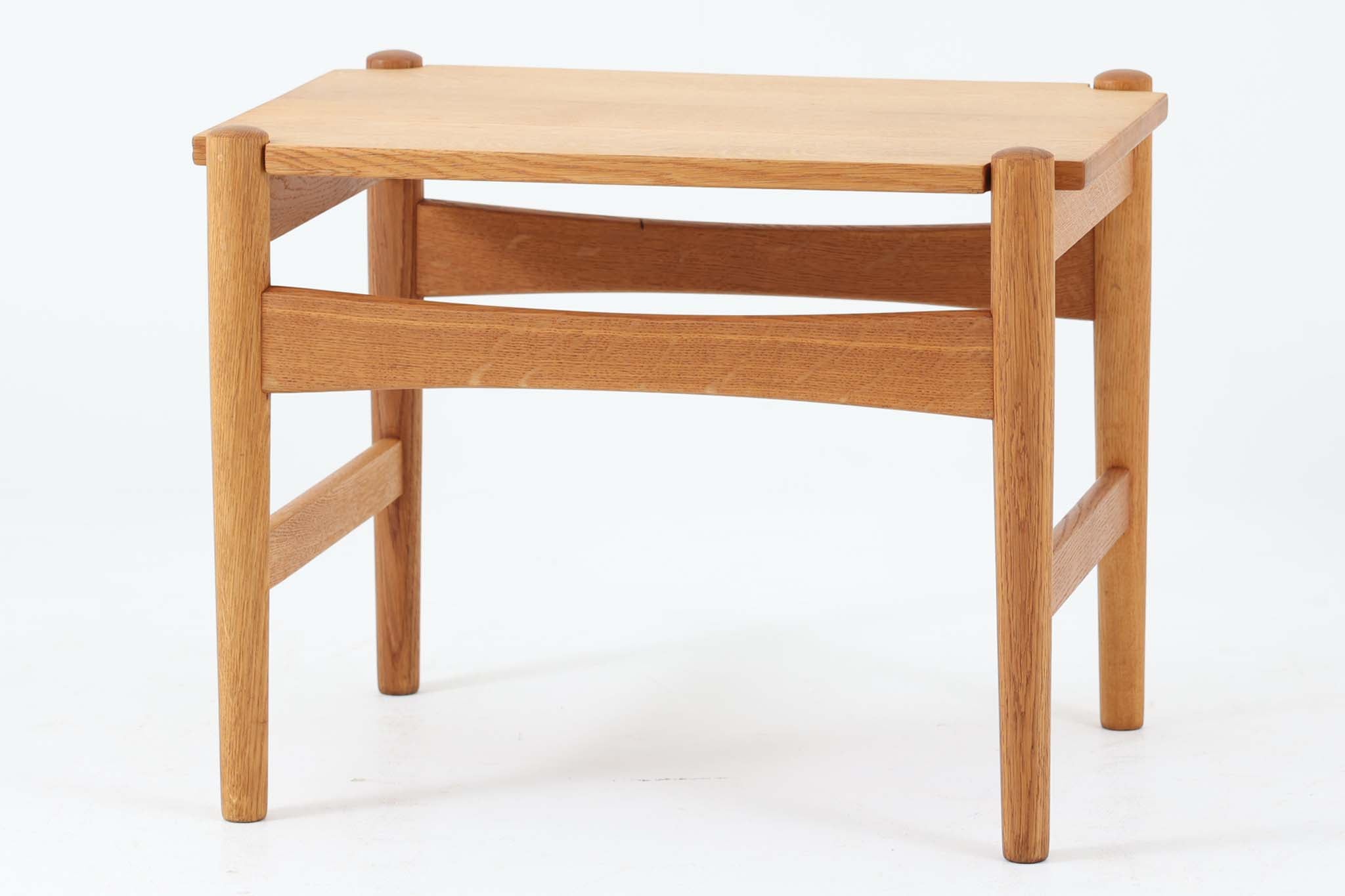 Hans J.Wegner（ハンス・J・ウェグナー） AT50 サイドテーブル オーク