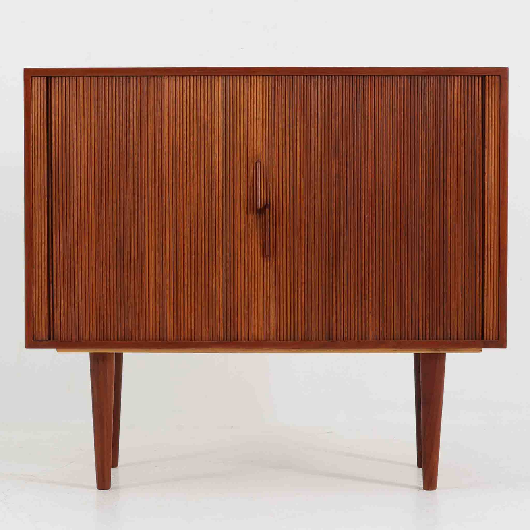 Kai Kristiansen 蛇腹キャビネット チーク 幅86cm Feldballes