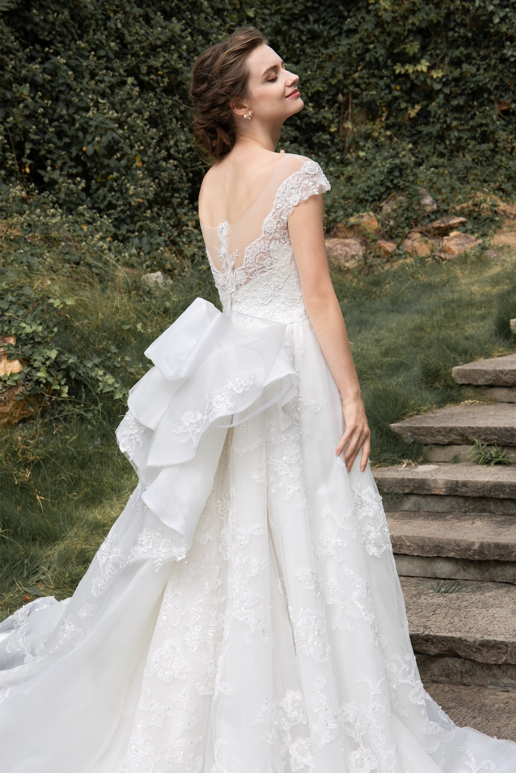 CW2389 詳細 | ウエディングドレスを格安で探すならCOCOMELODY