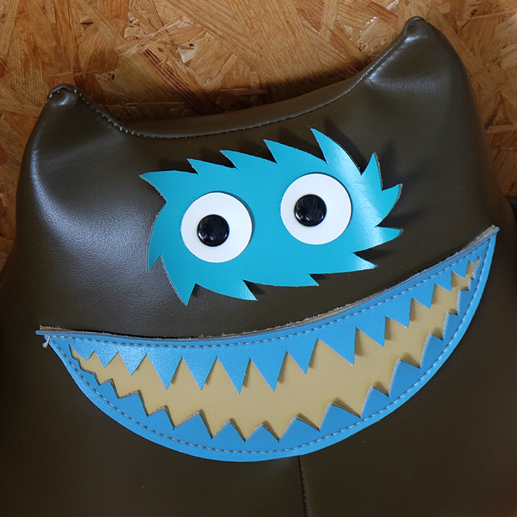 NAUGAHYDE☆ナウガ（L）☆DEALERSHIP