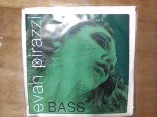 エヴァピラッツィ evah pirazzi ウッドベース弦、コントラバス弦