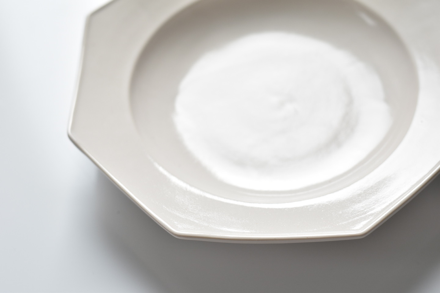 gallery yaichi | permanent artist | 岡田直人 | 八角平皿