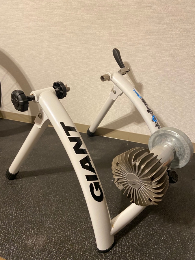 通信機能がない固定ローラーでも出来る！？】（低予算で）ZWIFTを