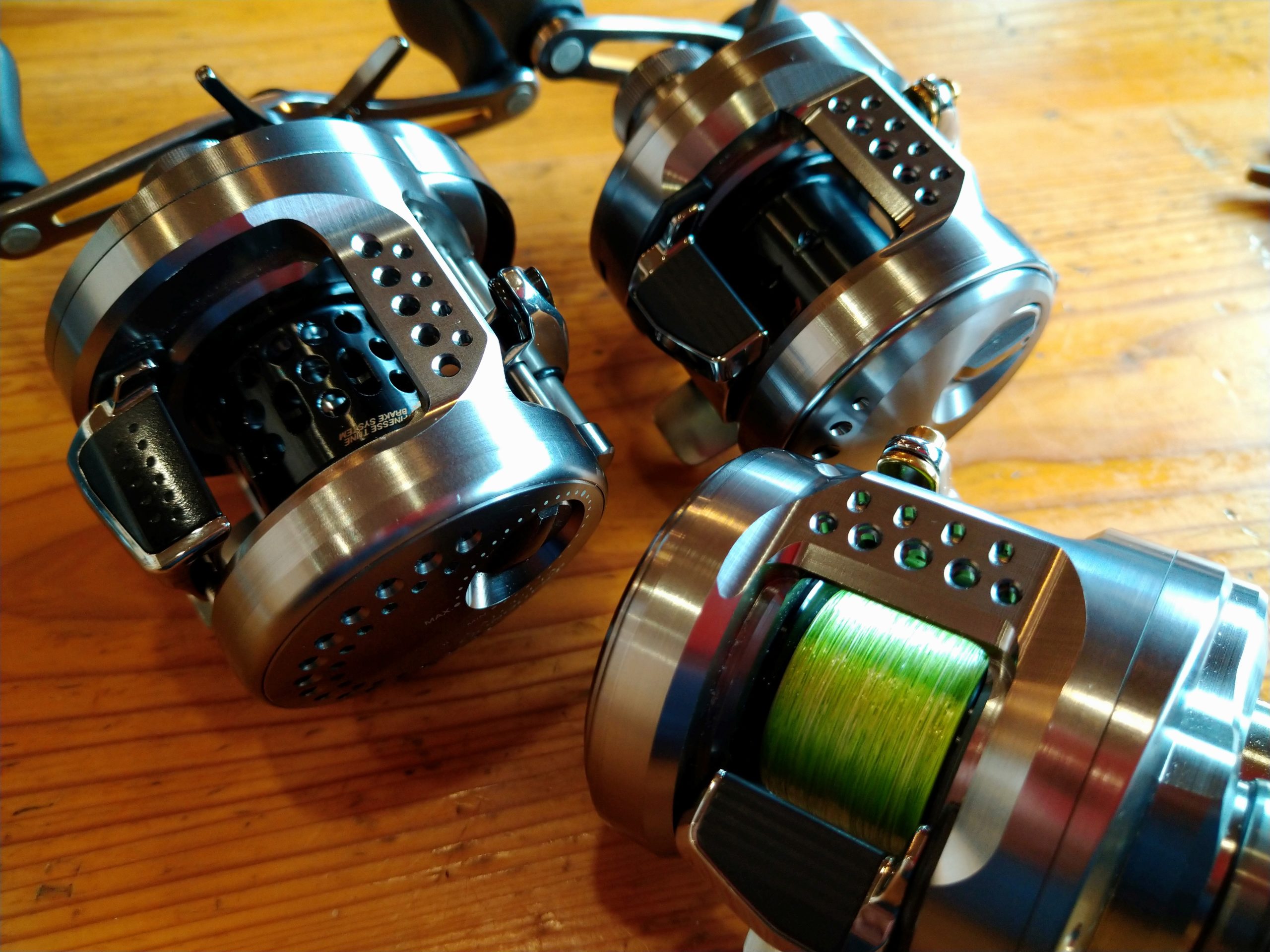 23カルカッタコンクエストXGのハンドル回転の重たさ レビュー紹介