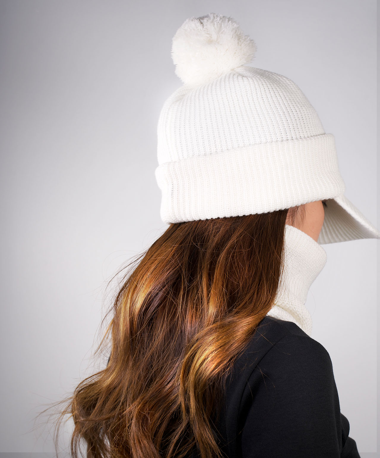 8YARDS / BEANIE with Visor 2G