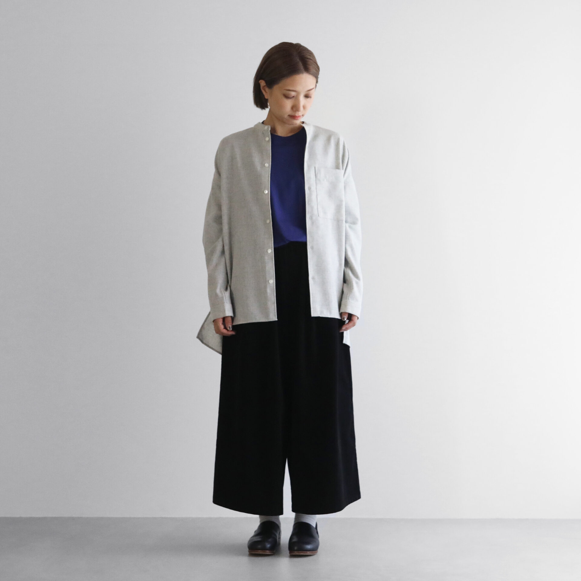 HUIS×尾州”ウールトロバンドカラーオーバーシャツ 015をリリースしま