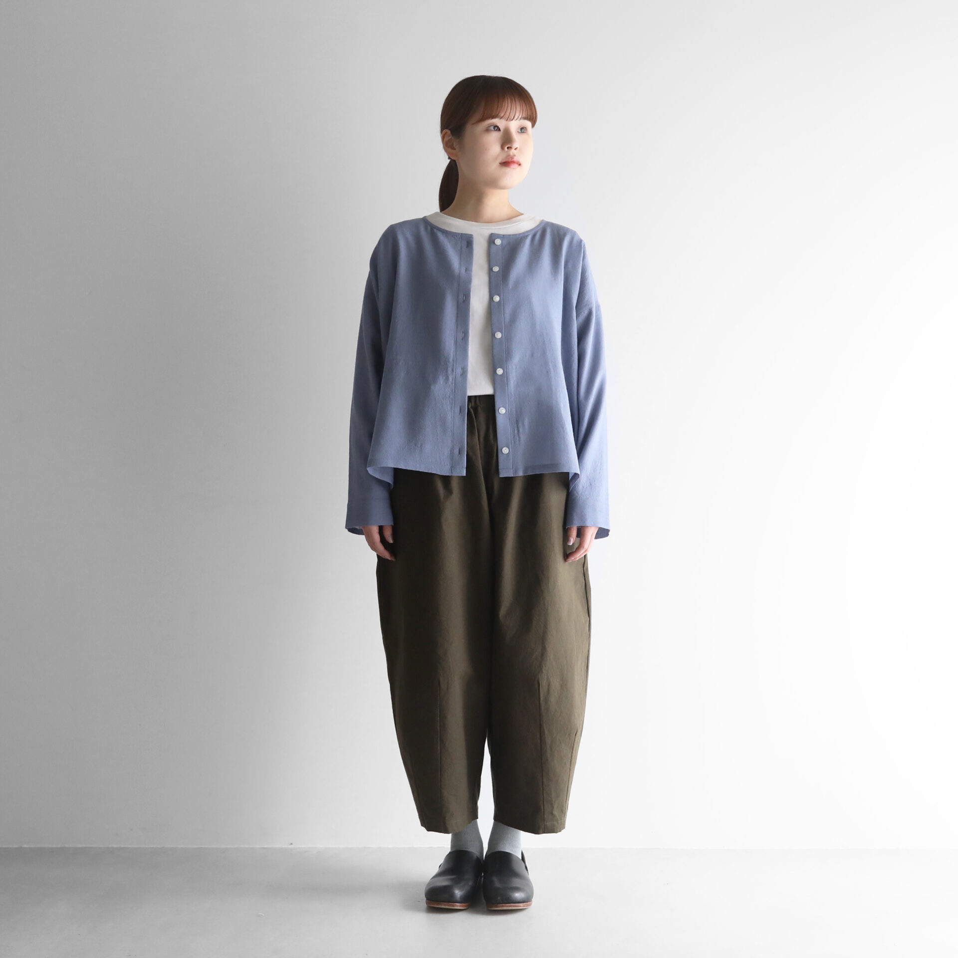 ウォッシャブルウールショートカーディガン 704をリリースしました