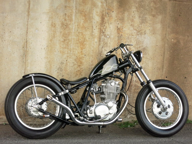 8 STD HARD-TAIL – SR400/SR500のカスタムバイクショップ 2%erツーパー