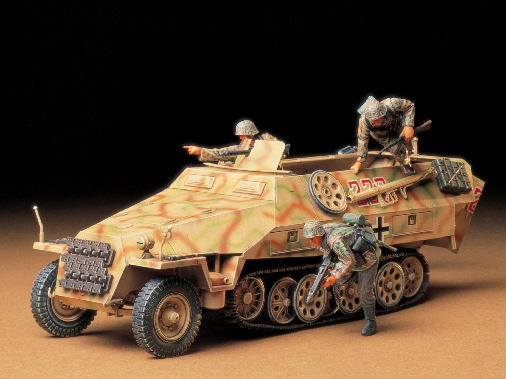 1/35 ドイツ ハノマーク装甲兵員輸送車D型: スケールモデル｜TAMIYA