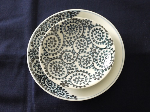 有田焼/惣次郎窯/タコ唐草4寸皿/12.2×2.2 - テーブルライフストア