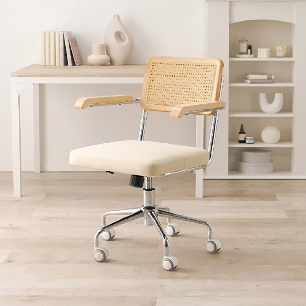 fav / キャスター付 ラタン調オフィスチェア 肘掛けタイプ