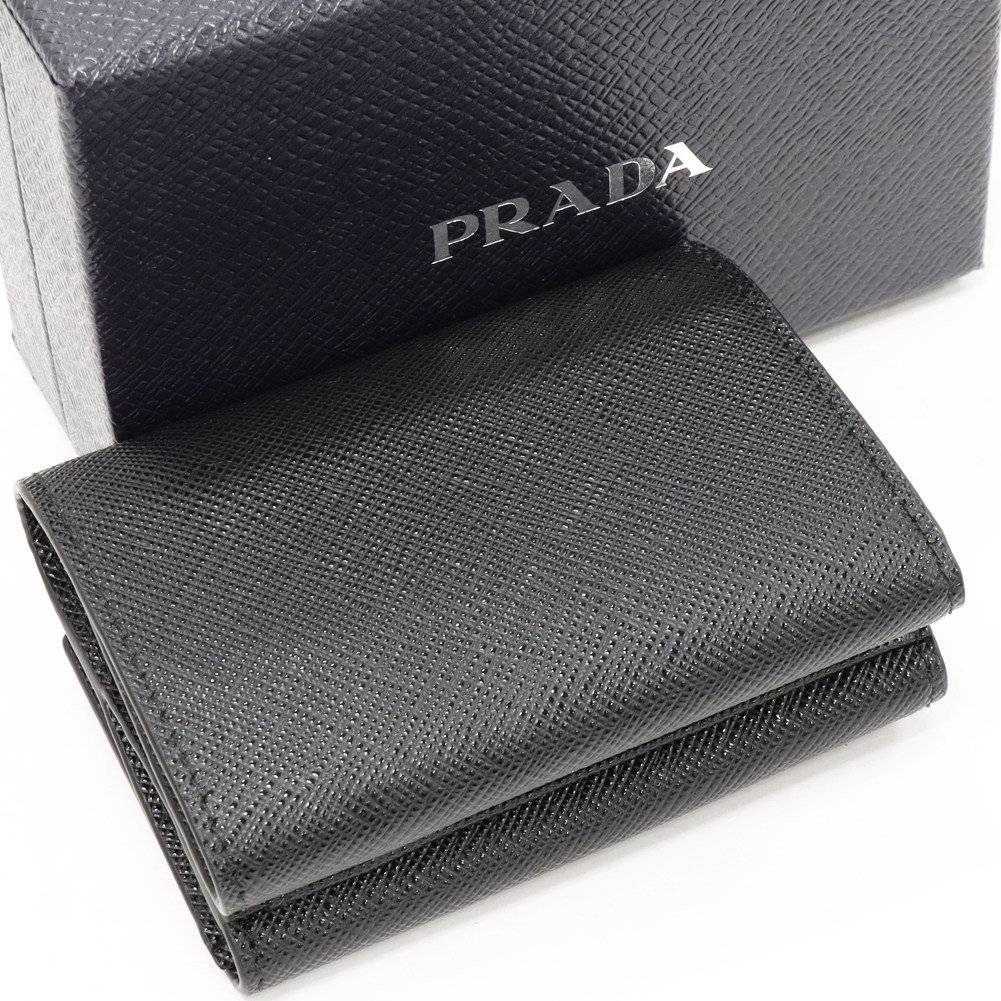 商品詳細｜PRADA(プラダ) サフィアーノトライアングル コンパクト